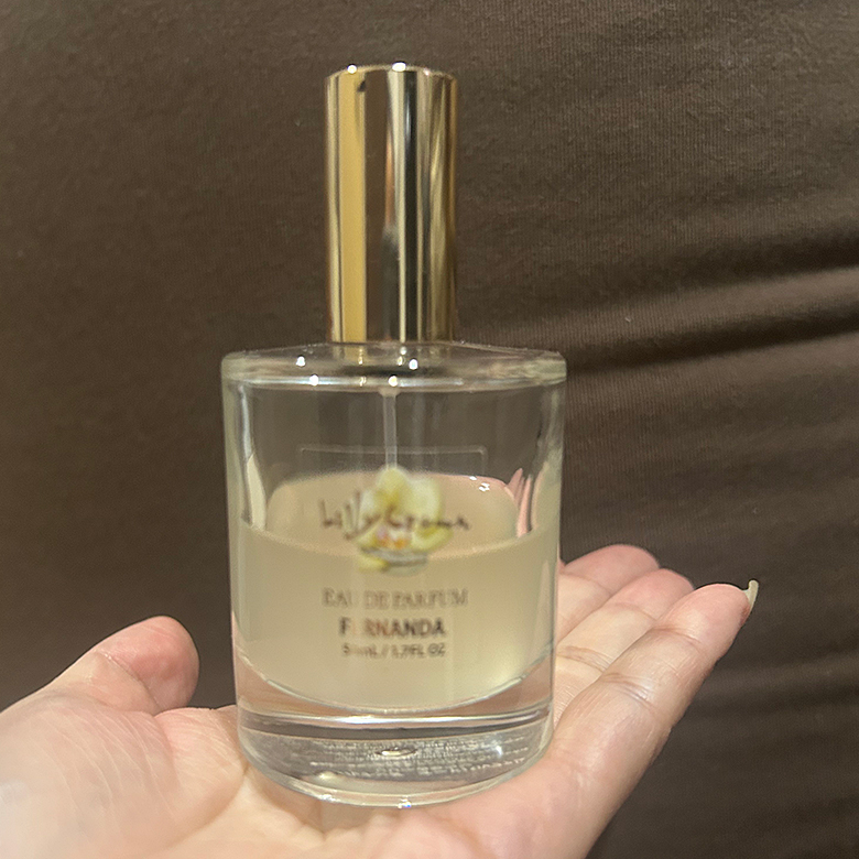クロエに似てる香水 リリークラウン